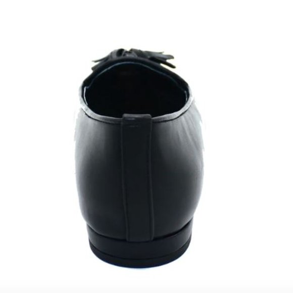 Avah Abigail Women's Black Leather Pointy Toe Loafer with Tassels - Picture 3 of 8